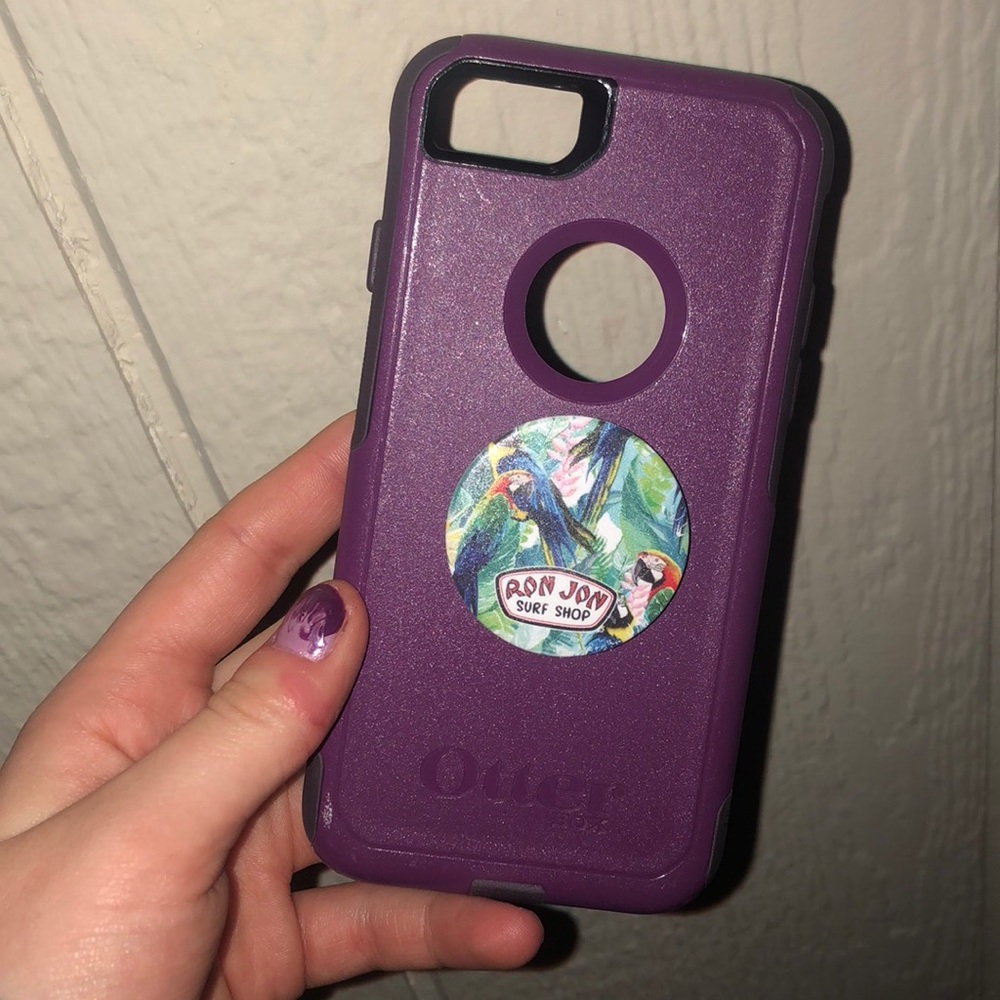 iPhone 7 case Purple Otter Box w/ Pop Socket